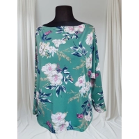 Zielona bluzka z rękawem 3/4 kimono - wzór białe kwiaty